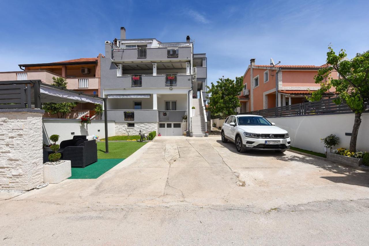 Deluxe Apartman Korina & Ramona Zadar Exterior foto