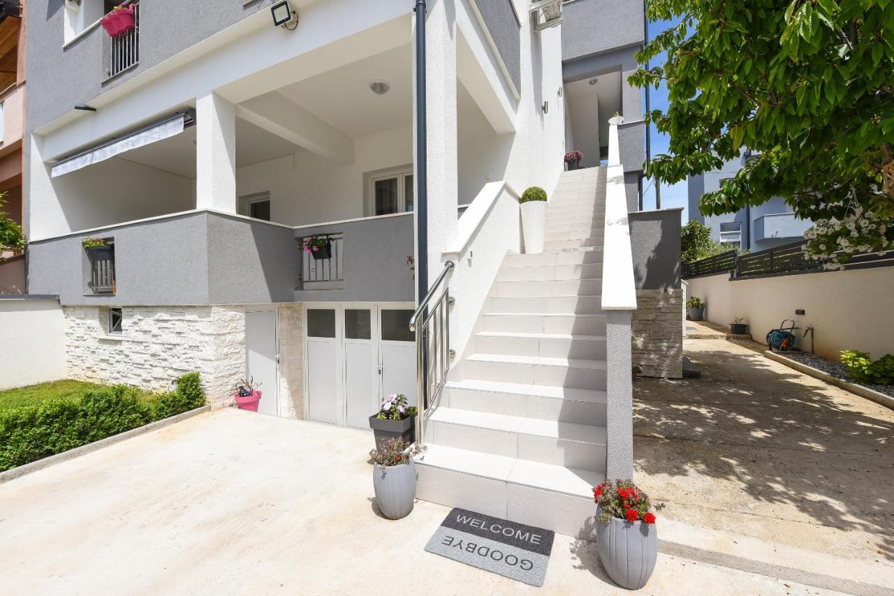 Deluxe Apartman Korina & Ramona Zadar Exterior foto